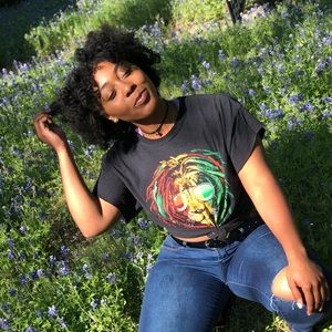 Meet your Posher, Bria